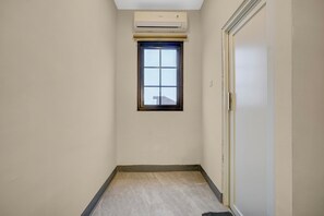 Doppia Standard | Interni