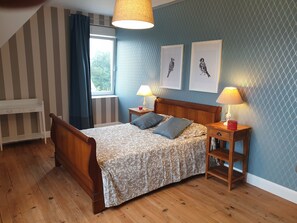 Room - LA MAISON D'ADONIS in Telgruc for 4 people with Jacuzzi (Telgruc-sur-Mer)