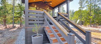 Fire Pit, Deck! Modern Tiny Home in Piney Woods