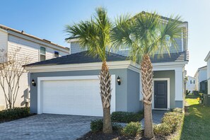 Exterior - Resort Perks & Private Pool: Davenport Family Home (Davenport)