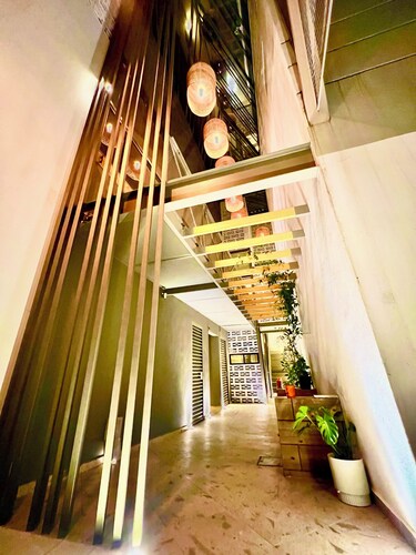 NOMADIK HOSTEL