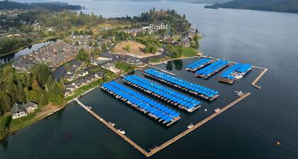 Blue Heron: Dover Bay Condo Near Lake & Trails