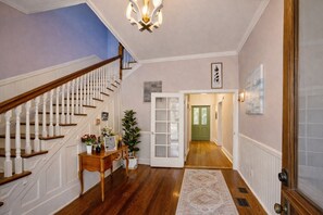 Interior - Historic 5th Ave Home. Walk to Downtown Riverwalk and Resturants (Wilmington)