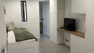 Fer et planche à repasser, accès Internet