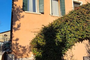 Exterior detail - Dimora Astolfo 1 in Murano island (Venezia)