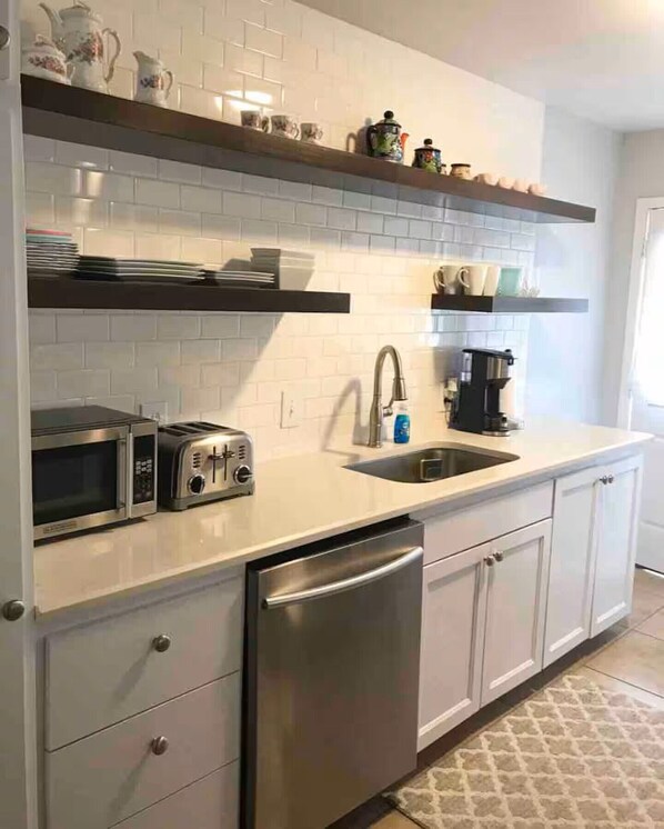 Microwave, oven, stovetop, dishwasher