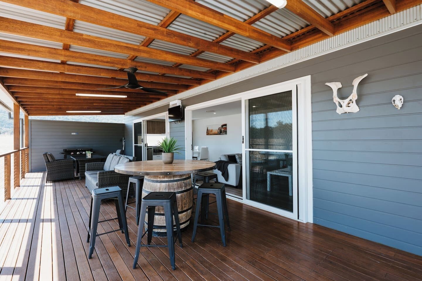 تناول الطعام بالخارج