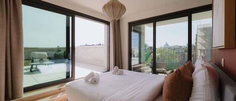 熨斗/熨衫板、Wi-Fi、床單