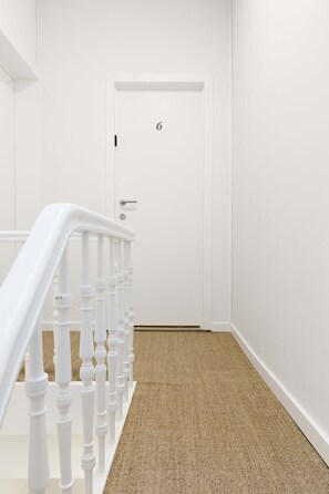 Interior - Smart 2-BR Apartment with Patio (Antwerpen)