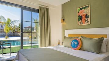 In-room safe, desk, laptop workspace, blackout drapes