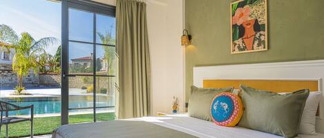 Öryggishólf í herbergi, skrifborð, vinnuaðstaða fyrir fartölvur