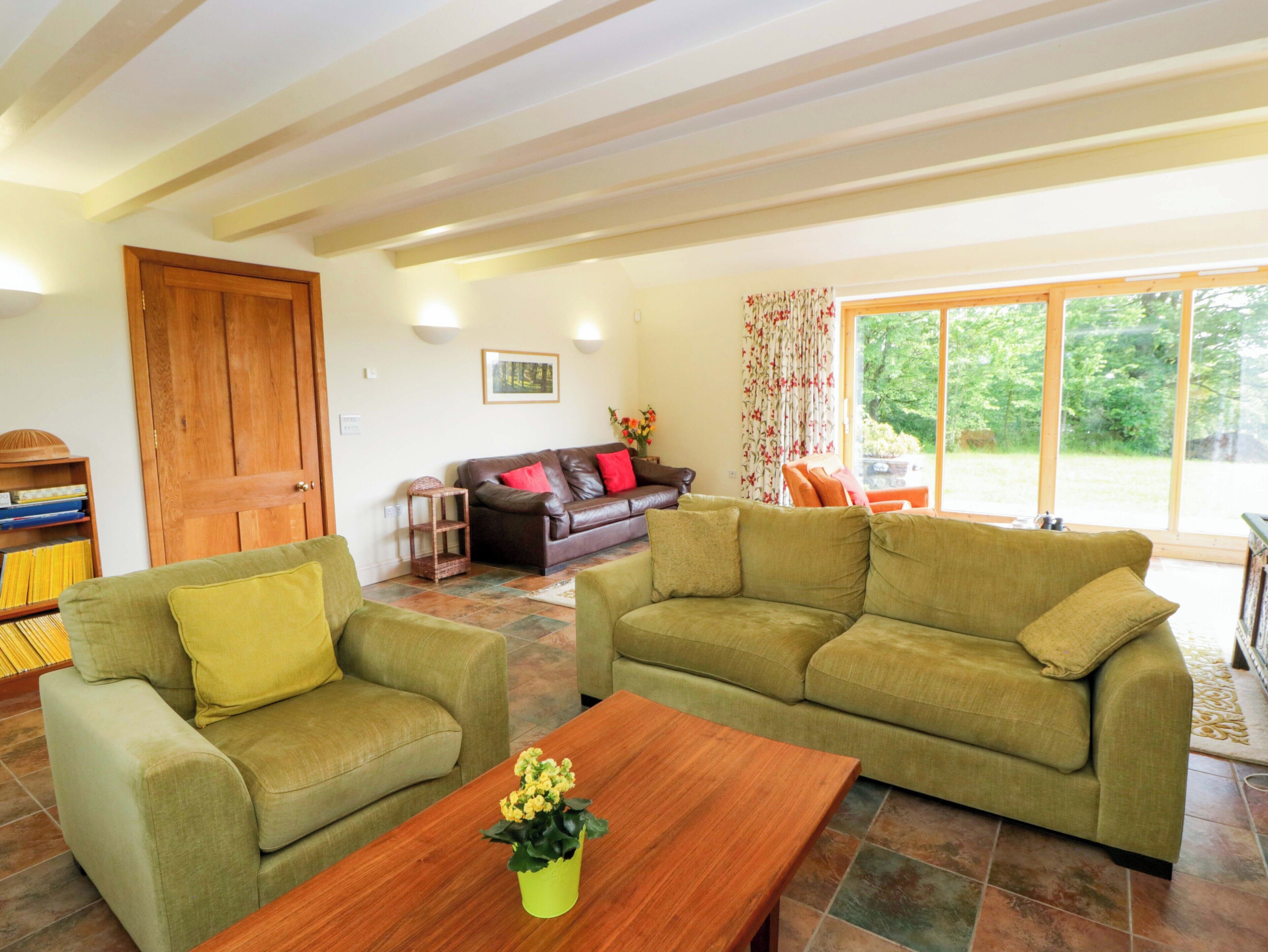 Cottage | Living area