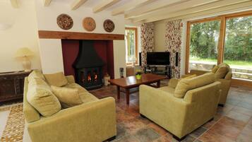 Cottage | Living area