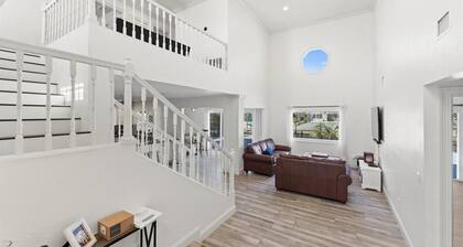 Waterfront Retreat | Pool & Private Dock