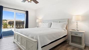3 bedrooms, desk, iron/ironing board, travel crib
