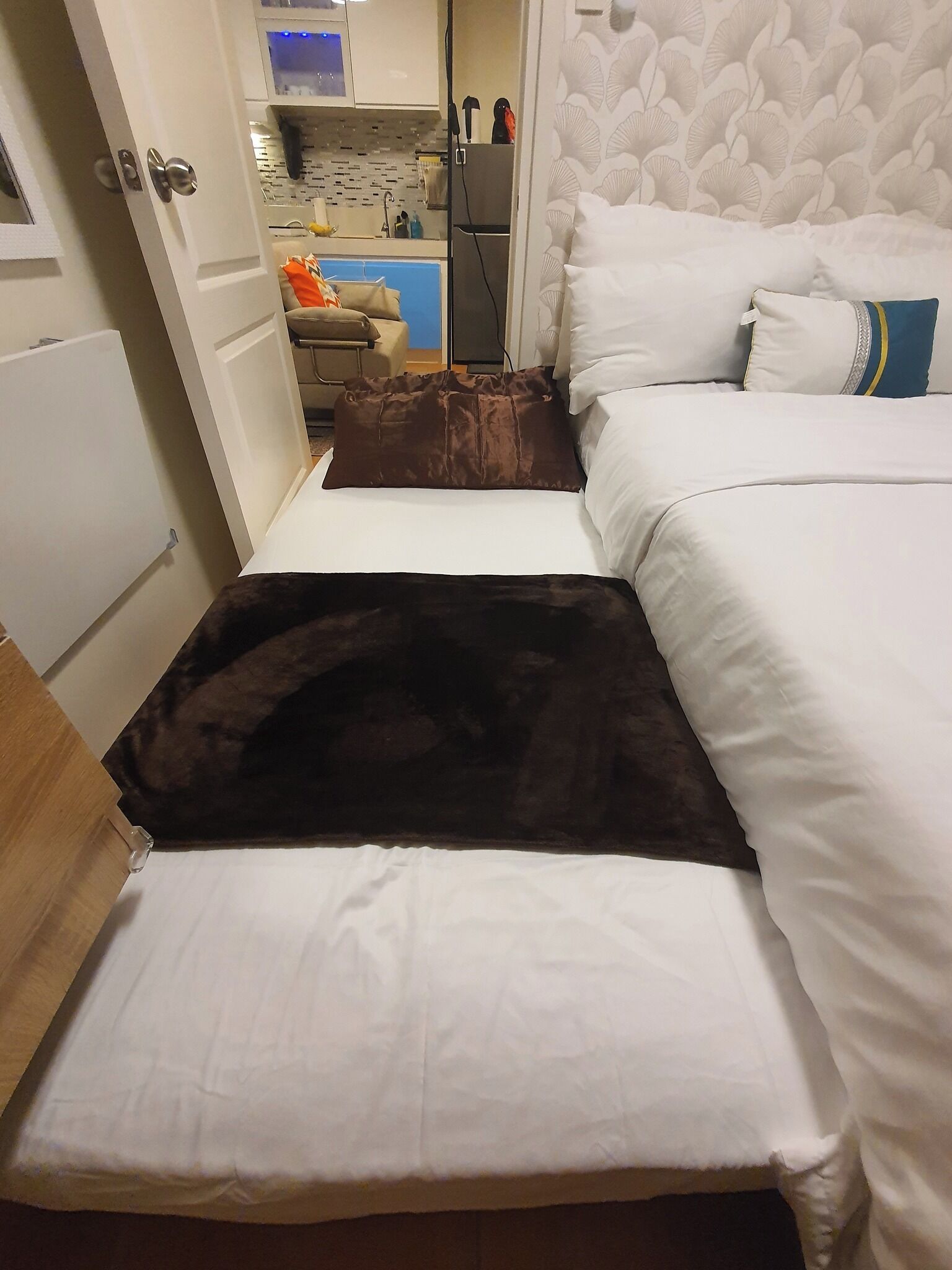 2 chambres, fer et planche à repasser, Wi-Fi, draps fournis