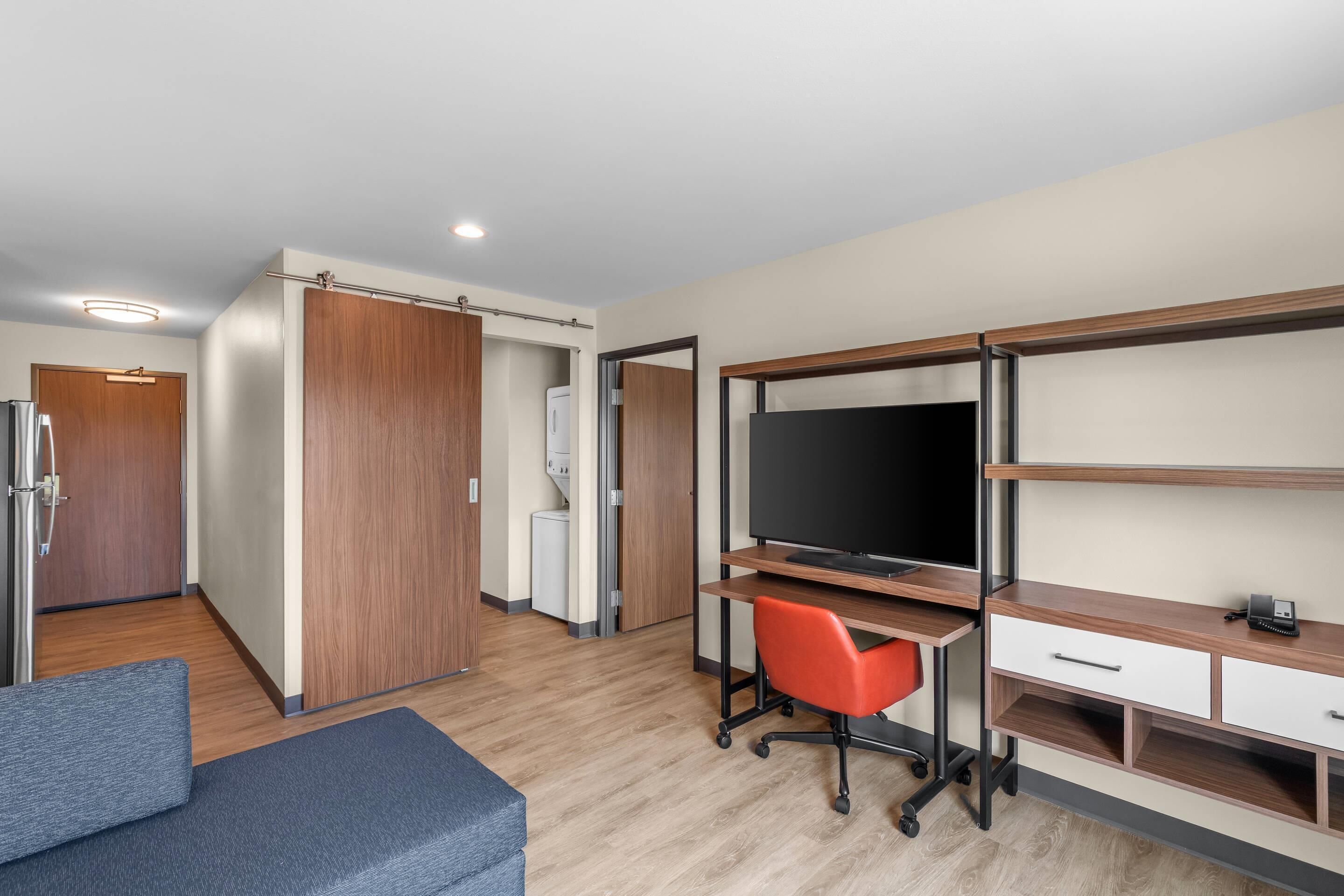 Room, 1 King Bed, Mobility Accessible, Non Smoking