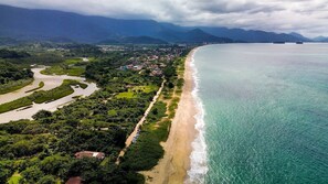 House, Smoking | 4 bedrooms - Casa em Condom nio c Churrasqueira a 200m da Praia (Caraguatatuba)