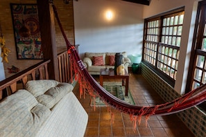 House, Smoking | 4 bedrooms - Casa em Condom nio c Churrasqueira a 200m da Praia (Caraguatatuba)