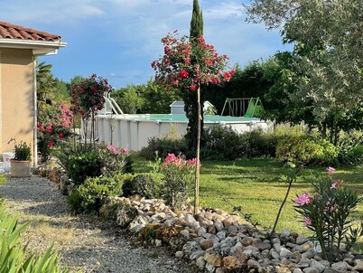 Peaceful gîte in the heart of Périgord with private pool