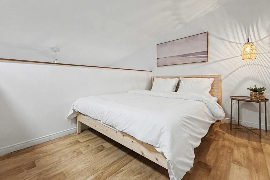 Appartement, balkon, uitzicht op de binnenplaats