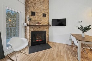 Apartment, Balcony, Courtyard View | Interior - Loft le Mercier by Gestion ELITE (Mont-Tremblant)