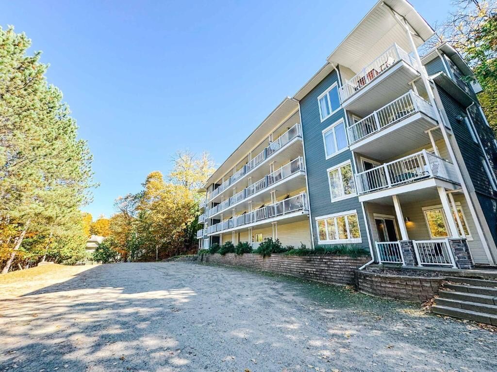Apartment, Balcony, Courtyard View | Exterior