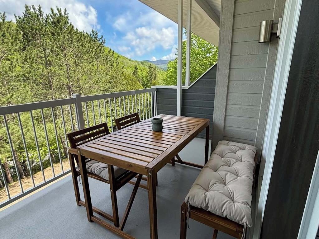 Apartment, Balkon, Blick auf den Innenhof | Terrasse/Patio