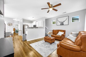 Living area - Music City Modern Stay, Entire 3 bed/2 bath home to yourself! (Nashville)