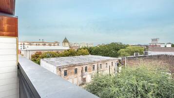 Loft, 1 Bedroom | Property grounds