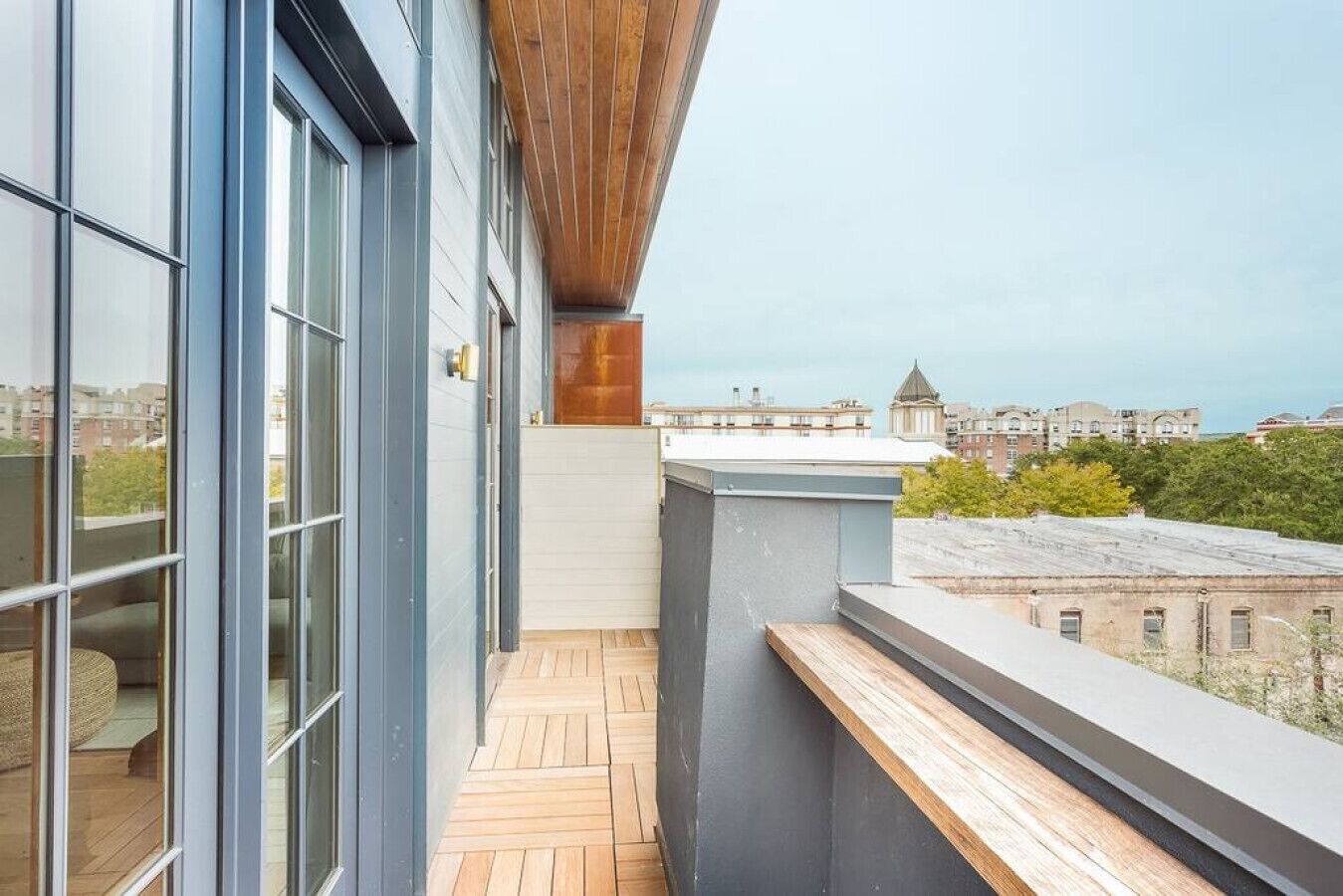 Loft, 1 Bedroom | Exterior detail