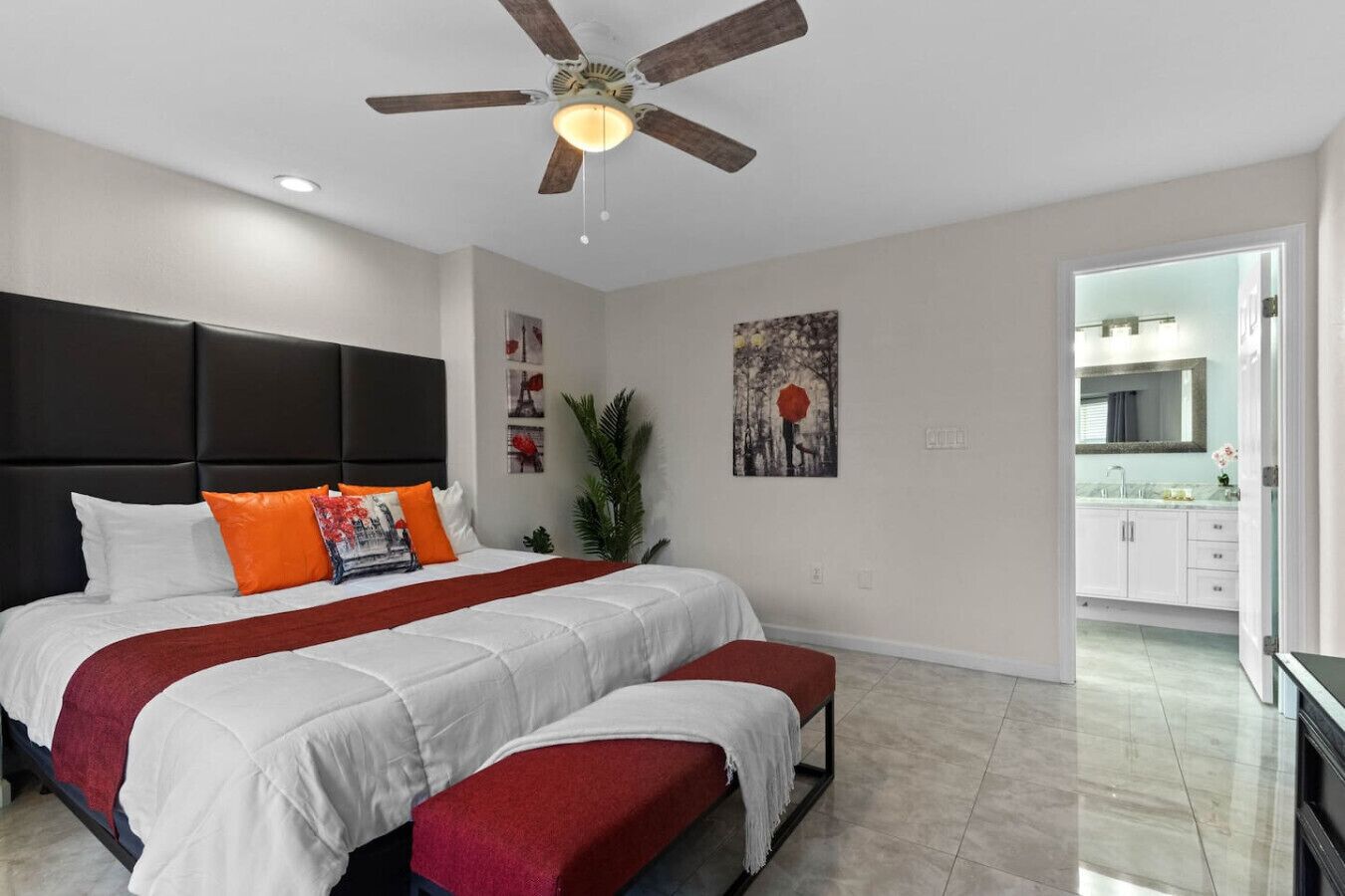 5 bedrooms, desk, iron/ironing board, travel cot