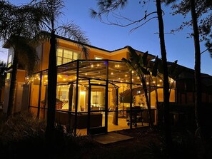 Exterior - #2639 Mario Jacuzzi Pool @ Disney Epic & Universal (Kissimmee)