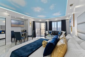 Living area - 2608 Luxury Lakeview • Universal & Epic Universe (Orlando)