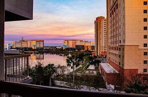 Property grounds - 2608 Luxury Lakeview • Universal & Epic Universe (Orlando)