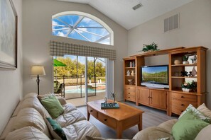 TV, video games - 8679 Disney/Univ Pool & Spa Deal | 2 Masters (Kissimmee)