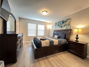 4 Schlafzimmer, Bügeleisen/Bügelbrett, WLAN, Bettwäsche