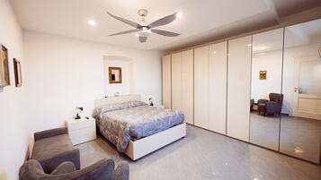 1 chambre, fer et planche Ă repasser, Wi-Fi, draps fournis