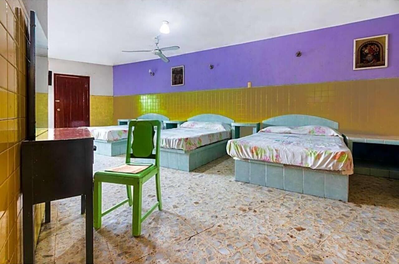 Quarto triplo família, ar-condicionado