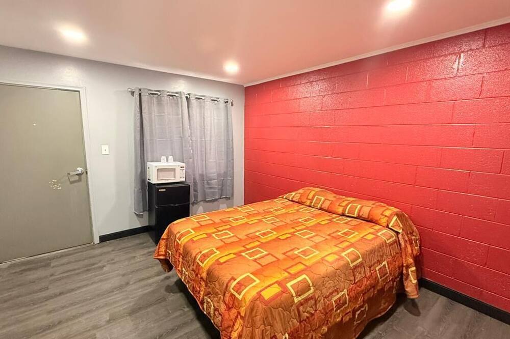STARLITE MOTEL