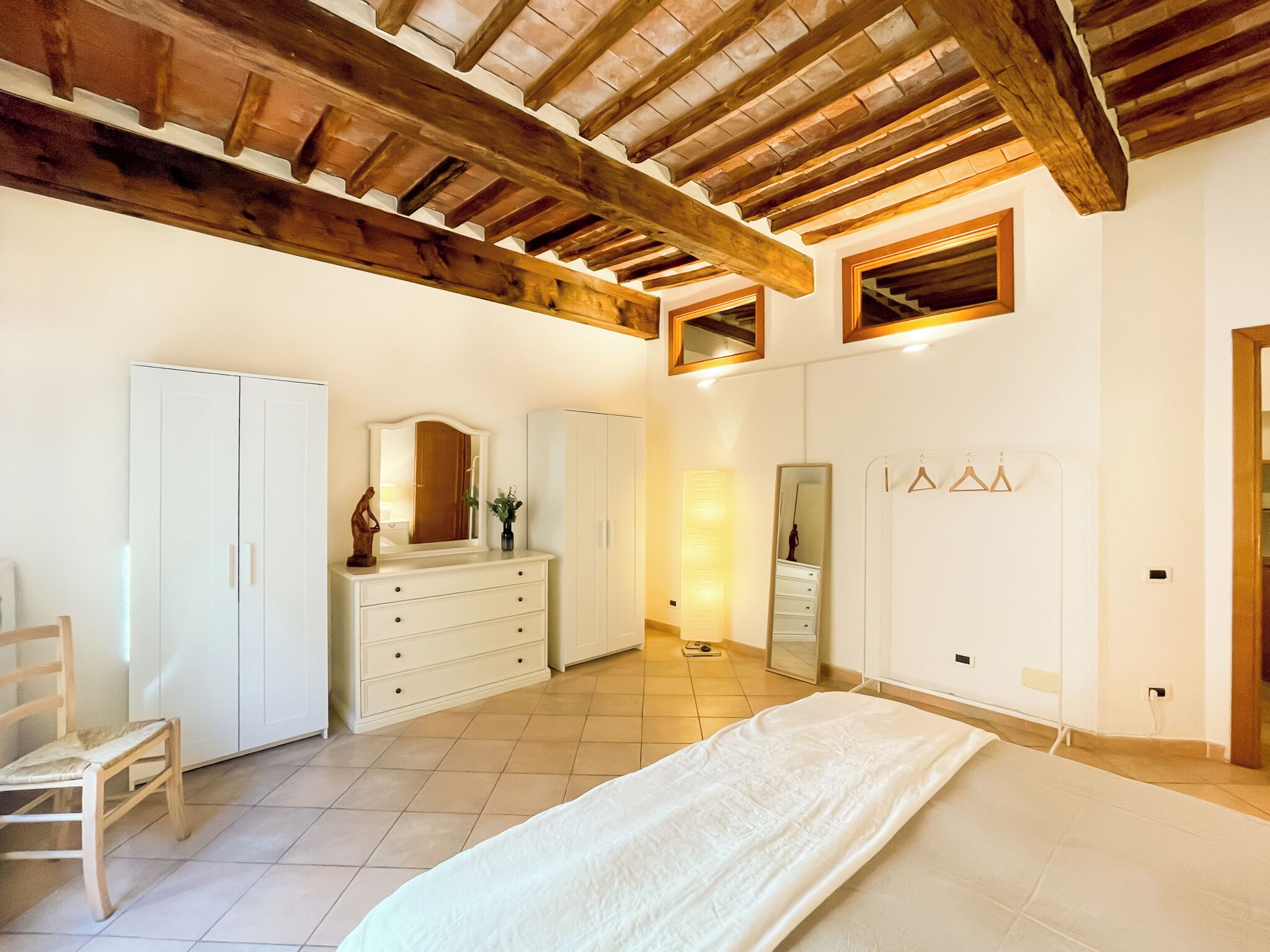 Deluxe-Apartment, 2 Schlafzimmer, Balkon, Stadtblick | Bügeleisen/Bügelbrett, kostenloses WLAN