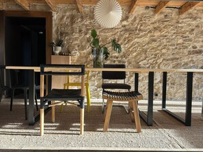 Outdoor dining - House on the Champagne Route - 1h10 from Paris (Crézancy)