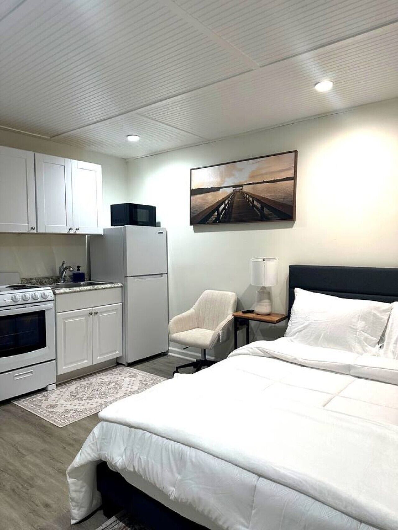 Desk, iron/ironing board, free WiFi, bed sheets