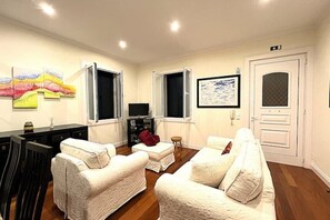 Living area - Casa Santiago Menor - Central Stay (Funchal)
