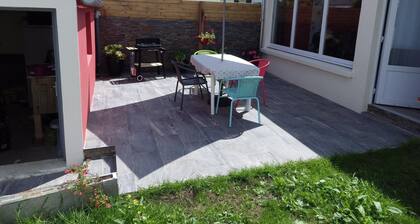 Modern Holiday Home in St. Pol de Leon