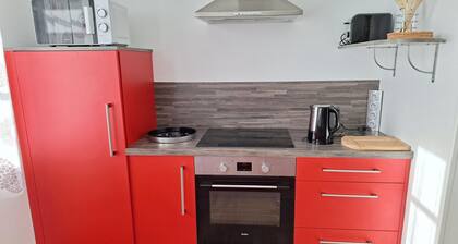 Modern Holiday Home in St. Pol de Leon