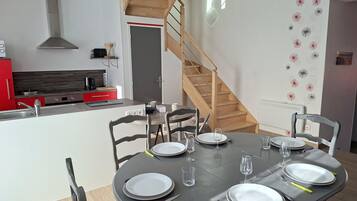 House | Tempat makan