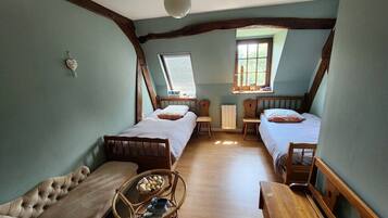 Accès Internet, draps fournis