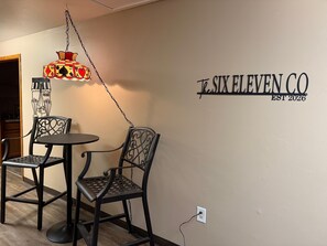 Dining - Adorable 1-bedroom suite with great outdoor area. (Hartley)