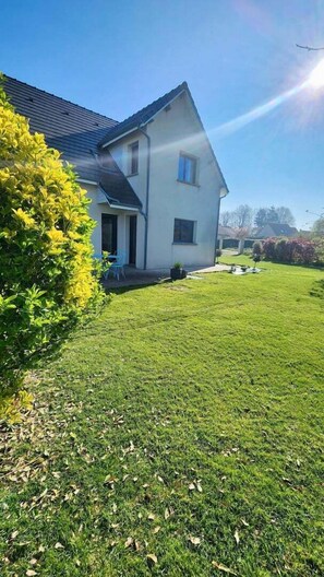 Exterior - Family home near the sea (Saint-Martin-aux-Buneaux)